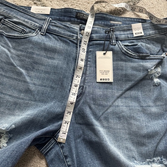 Judy Blue jeans Destroy Get Something Straight Mid Rise raw hem 24W new - Picture 12 of 14
